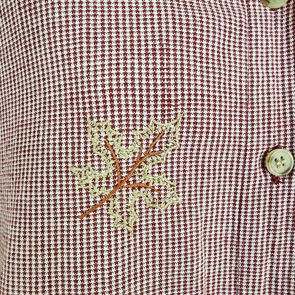 Cabin Creek Women Shirt Top Medium Red White Button Up Cotton Floral Embroidered - Picture 6 of 11